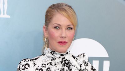 Christina Applegate Says She Has “Beef” With ‘Love Island’ Producers and Contestants