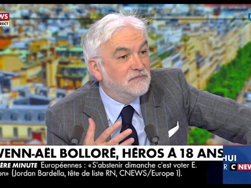 "Héros à 18 ans" : Quand Pascal Praud glorifie un ancêtre de Vincent Bolloré pendant 20 minutes sur CNews