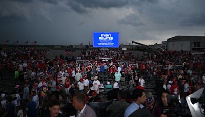 Opinion: Trump warns his supporters of bad weather, but welcomed the Jan. 6 hurricane