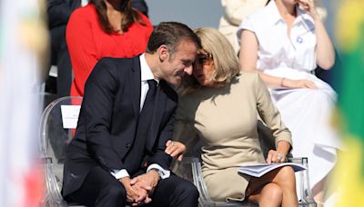 Emmanuel et Brigitte Macron : bouteilles, dîners, invitations… les chiffres fous des dépenses de l’Élysée