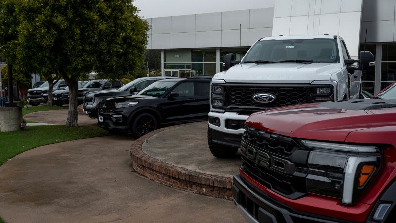 ‘I can’t get paid.’ Cyberattack affecting car dealerships brings chaos for sellers, buyers | CNN Business