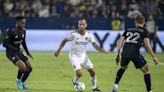 El Tráfico showcases special rivalry between LAFC's Ilie Sánchez, Galaxy's Víctor Vázquez