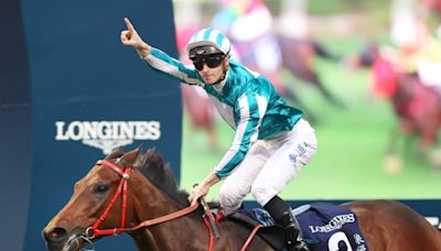 Record-Setting Romantic Warrior Claims 2023/24 Horse Of The Year Title At Hong Kong’s Champion Awards