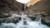 Descubren que la fuente de la cascada más alta y turística de China son realmente tuberías de agua