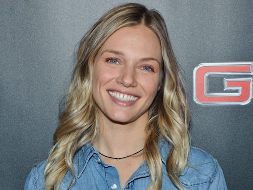 'Chicago P.D.'s Tracy Spiridakos Shares Touching Tribute to Her Mom Ahead of Final Episode