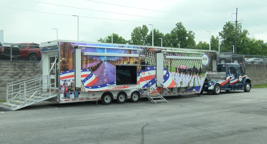 Wreaths Across America mobile museum makes stop in Johnson City