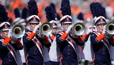 University of Illinois welcomes record number of students for new school year