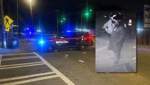 Atlanta police searching for man who shot, killed 2 near shopping center