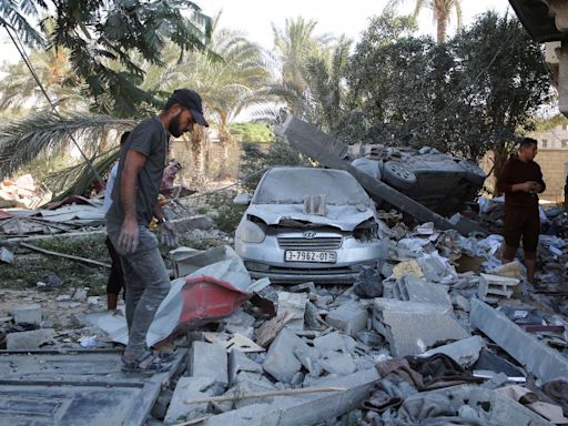 At least 60 killed in fresh Israeli attacks in Gaza, tanks advance in Khan Younis