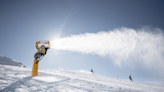 Skiing over Christmas holidays no longer guaranteed – even with snow guns