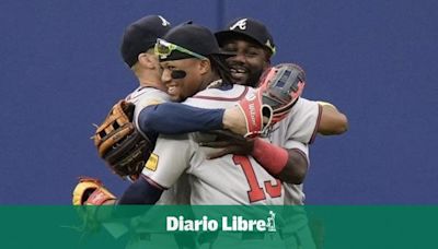Martínez frustra juego sin hit pero Bravos vencen a Mets