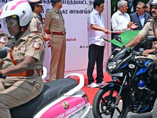 CM Stalin flags off new vehicles for Greater Chennai Police