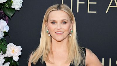 Reese Witherspoon Bends and Snaps to Announce 'Legally Blonde' Prequel Series