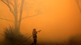 Incendios forestales en el suroeste de Australia calcinan tres casas antes de la Navidad