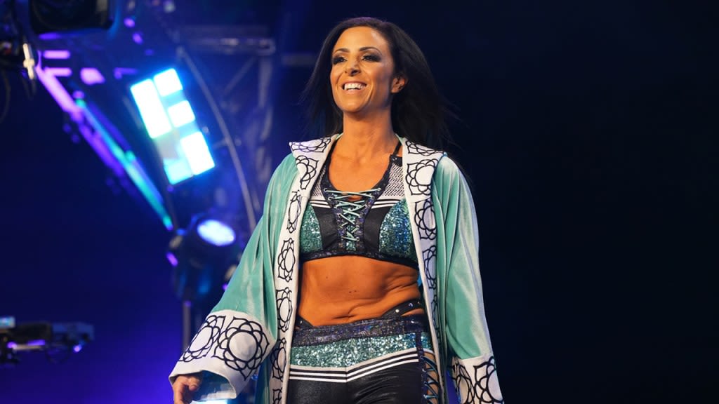 Serena Deeb Set To Wrestle Mickie James In Rare Independent Wrestling Appearance