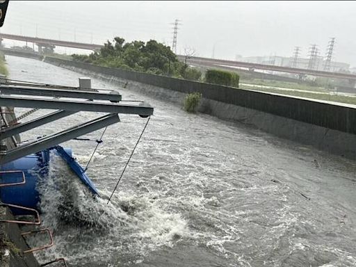 台南暴雨狂炸！ 新市最大累積雨量破百宣洩不及