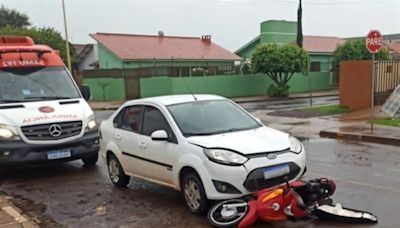 Acidente entre carro e motocicleta deixa motociclista gravemente ferida em Toledo