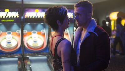 Morena Baccarin's Romantic Deadpool Scenes Were Hilariously Awkward To Film - SlashFilm