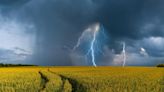 Suivi orages : les orages circulent en Bourgogne Franche-Comté avec une activité électrique intense