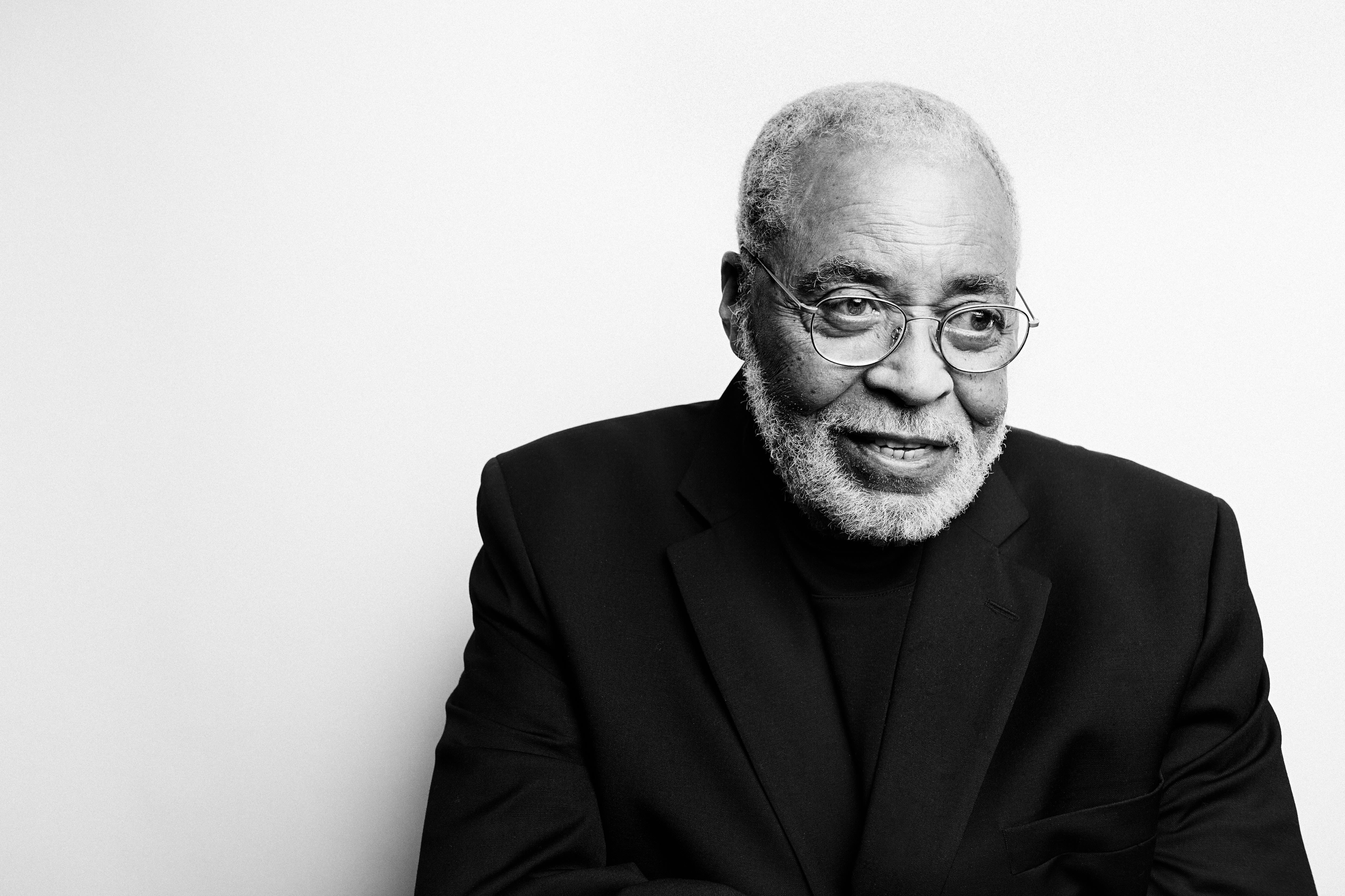 James Earl Jones, Field of Dreams Star and Booming Voice of Darth Vader, Dies at 93