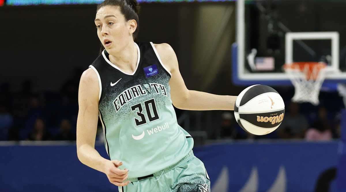 Breanna Stewart Responded to Caitlin Clark, Angel Reese Debate With Simple Answer