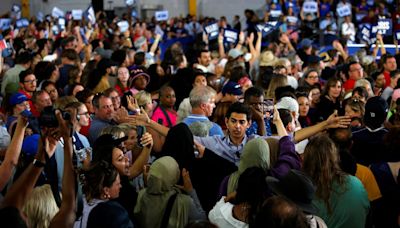 La guerra de Gaza empaña la luna de miel de Kamala Harris con sus votantes en el arranque de su candidatura