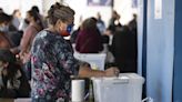 De centro de tortura a local de votación: el estadio que es testigo de Chile