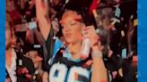 Rihanna lleva hasta Japón la camiseta de los Carolina Panthers: así fue el momento - La Noticia