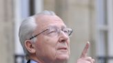 La Eurocámara rinde homenaje al "gigante y visionario" de la política Jacques Delors