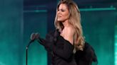 Khloé Kardashian Suffers Wardrobe Malfunction At People's Choice Awards
