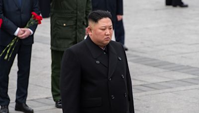 「金正恩愛女」面前死的迫降！北韓傘兵遇強風無法開傘 - 國際