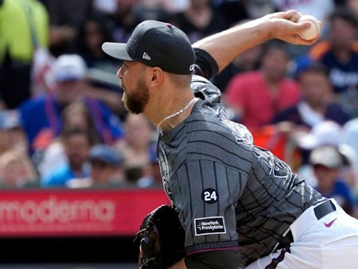 Mets wear jersey patches honoring Mays, Grote