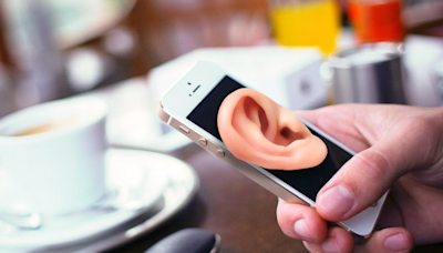 Facebook partner admits smartphone microphones listen to people talk to serve better ads