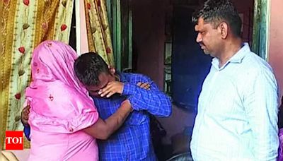 Son’s 22-yr search for mother ends in tearful reunion | Agra News - Times of India