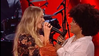 LeAnn Rimes Joins 'The Voice UK' Contestant for "Most Epic" Audition Ever