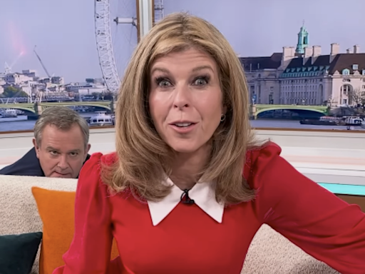 Kate Garraway fans shocked as they spot ITV star behind the sofa on Good Morning Britain set