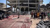 Al menos 22 muertos en ataque a mezquita improvisada en campamento de la ciudad de Gaza, según funcionario del hospital
