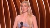 Elizabeth Debicki had to kick off her shoes to climb SAG Awards stage