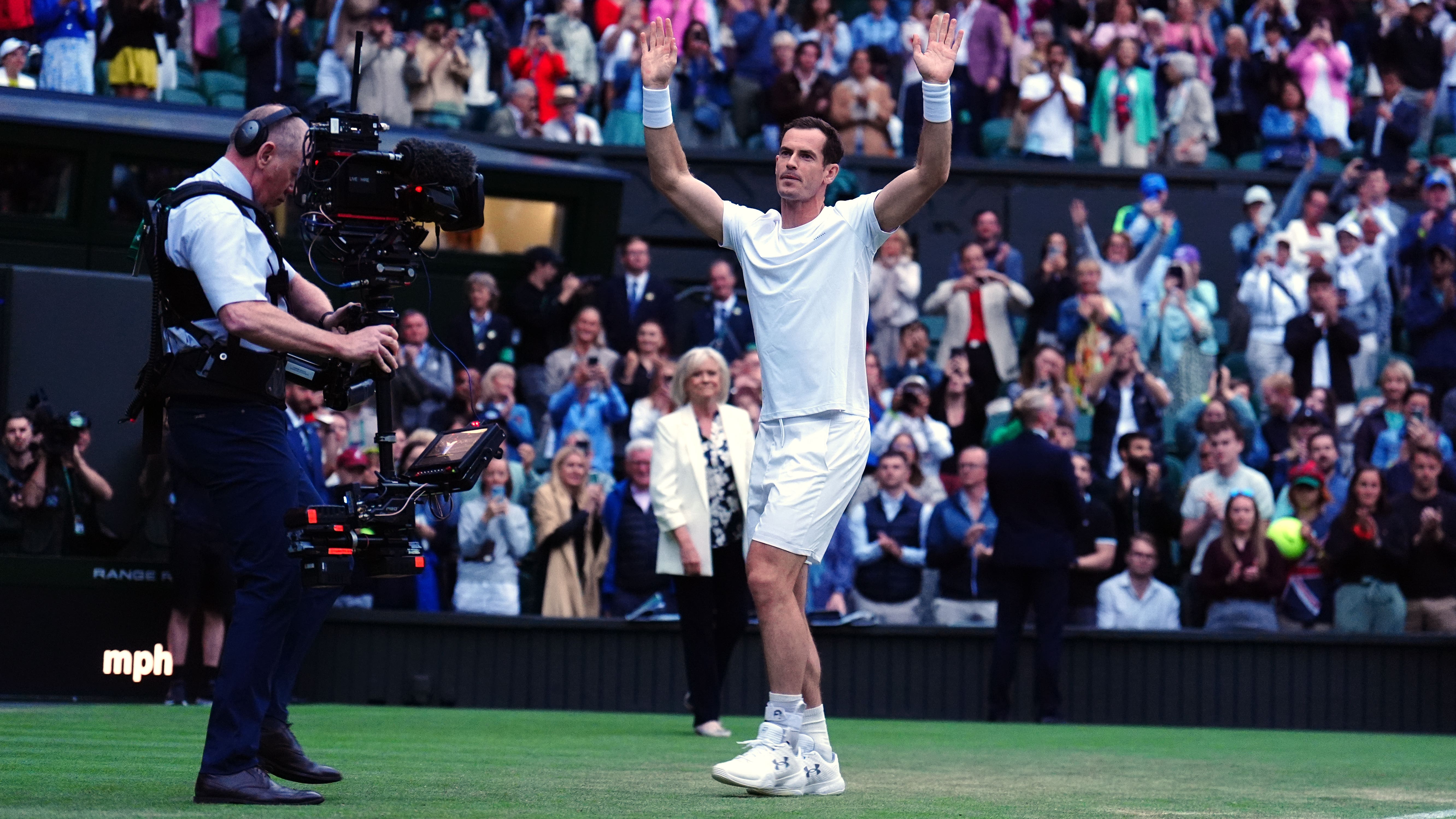 Andy Murray honoured on Centre Court as he nears end of Wimbledon career