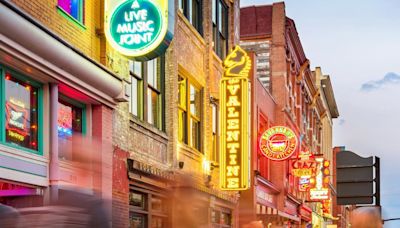 The 10 Best Airbnbs In Nashville For Music Trips, Friend Getaways And More