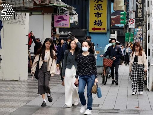 外套拿出來！明3地區「低溫1字頭」 母親節迎鋒面恐降雷雨