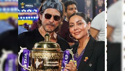 Crazy Viral: Shah Rukh Khan And Gauri Khan Pose With IPL Trophy After KKR's Win