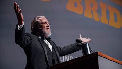 Jeff Bridges reflects on his acting career, expresses gratitude, receives the 2024 Chaplin Award