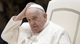 Tras el tsunami en la Iglesia, el Vaticano salió a aclarar el alcance y sentido de las bendiciones a parejas del mismo sexo e irregulares