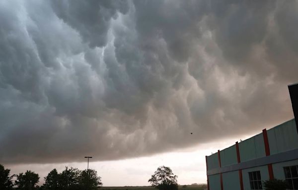 Tornado warning issued for parts of Oklahoma amid severe storms as heat scorches South Texas
