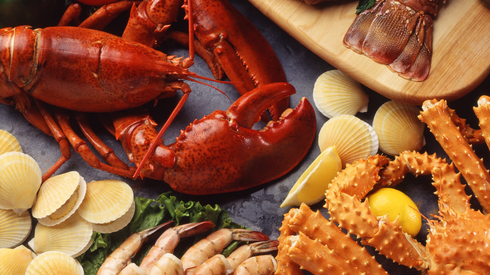 9 Chain Restaurants That Use The Highest-Quality Seafood