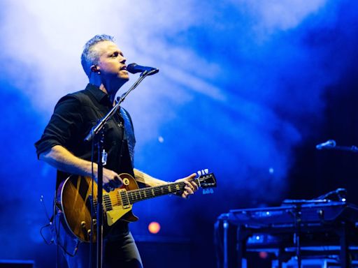 Jason Isbell says Hollywood Bowl show will be good. See, he’s learned how to sing.