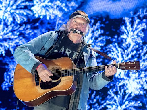 Neil Young Returning to Concert Stage at Farm Aid in Saratoga Springs