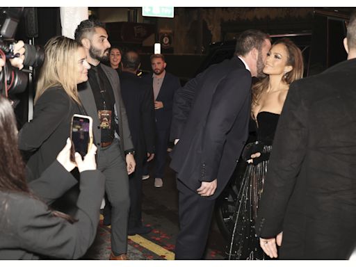 Jennifer Lopez Spotted Kissing Ben Affleck Amid Divorce Turmoil: Report