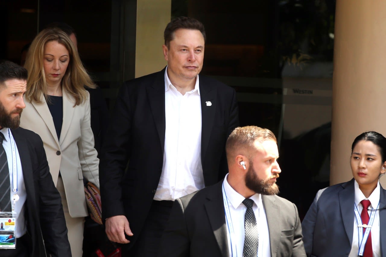 Group of Tesla shareholders ask investors to vote against Musk’s compensation package